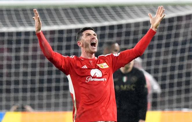 Football, Men, 2023 2024 season, UEFA Champions League Group C, Matchday 3 , 1 FC Union Berlin SSC Napoli, Robin Gosens 1 FC Union Berlin , 24 10 2023, Copyright: xMatthiasxKochx