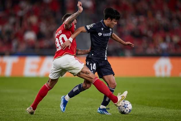 Takefusa Kubo of Real Sociedad competes for the ball with Nicolas Otamendi of SL Benfica during the UEFA Champions League match between SL Benfica and Real Sociedad at Estadio do Lisboa e Benfica on October 24, 2023, in Lisbon, Portugal.  (233546070)