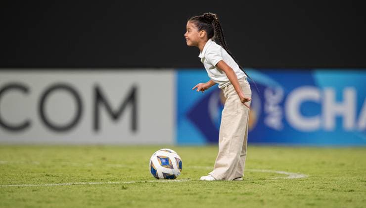 AFC Champions League 2023-24 MD3 Eva Ronaldo runs the pitch after the Match Day 3 of the AFC Champions League 2023-24 Group E between Al-Nassr FC (KSA) and Al Duhail SC (QAT) at Al Awwal Park on October 24, 2023 in Riyadh, Saudi Arabia. Riyadh Al Awwal Park Saudi Arabia  Copyright: xVictorxFrailex 2023.10.24_PSI03253.GS.MD3_VFR_10082