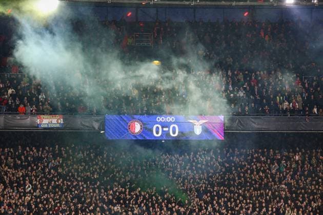 ROTTERDAM, 25-10-2023, Stadium de Kuip, UEFA Champions League, 2023 2024, Group stage, Feyenoord - Lazio, Little bit of smook in the Kuip Feyenoord - Lazio  x22893570x Copyright: