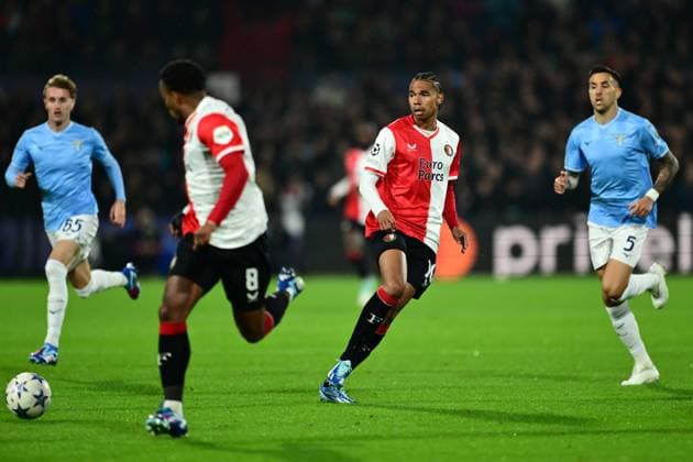 ROTTERDAM - Calvin Stengs of Feyenoord during the UEFA Champions League group E match between Feyenoord and Lazio Roma at Feyenoord Stadion de Kuip on October 25, 2023 in Rotterdam, Netherlands. ANP OLAF KRAAK UEFA Champions League 2023 24 2023 2024 xVIxANPxSportx xxANPxIVx 482101400 originalFilename: 482101400.jpg