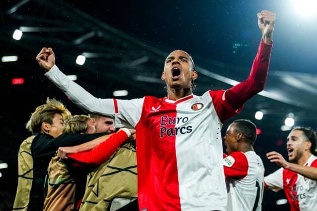 UEFA Champions League: Feyenoord v SS Lazio Rotterdam - Calvin Stengs of Feyenoord celebrates the 1-0 during the 3rd leg of the UEFA Champions League group stage between Feyenoord v SS Lazio at Stadion Feijenoord De Kuip on 25 October 2023 in Rotterdam, The Netherlands. Copyright: xTomxBodex