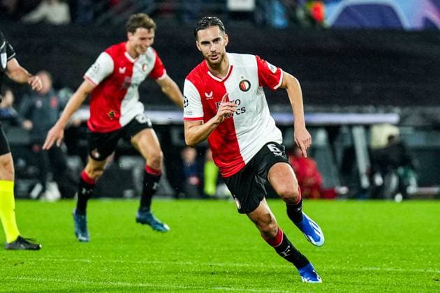 UEFA Champions League: Feyenoord v SS Lazio Rotterdam - Ramiz Zerrouki of Feyenoord celebrates the 2-0 during the 3rd leg of the UEFA Champions League group stage between Feyenoord v SS Lazio at Stadion Feijenoord De Kuip on 25 October 2023 in Rotterdam, The Netherlands. Copyright: xYannickxVerhoevenx