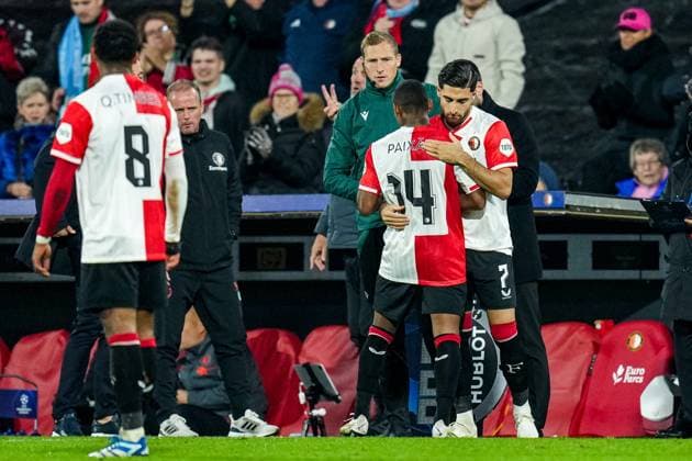 UEFA Champions League: Feyenoord v SS Lazio Rotterdam - Igor Paixao of Feyenoord, Alireza Jahanbakhsh of Feyenoord during the 3rd leg of the UEFA Champions League group stage between Feyenoord v SS Lazio at Stadion Feijenoord De Kuip on 25 October 2023 in Rotterdam, The Netherlands. Copyright: xYannickxVerhoevenx