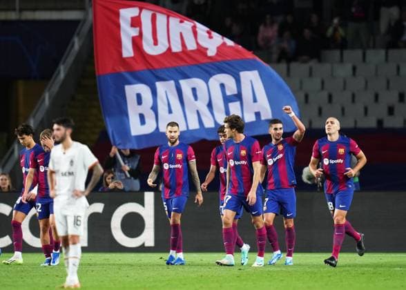 ESP: FC Barcelona, Barca FC Shakhtar Donestz. UEFA Champions League match, Group H, date 3 Ferran Torres of FC Barcelona celebrates with his teammates after scoring the 1-0 during the UEFA Champions League match, Group H, between FC Barcelona and FC Shakhtar Donestz played at Lluis Companys Stadium on October 25, 2023 in Barcelona, Spain. kpng Copyright: xSergioxRuizx xPRESSINPHOTOx PS_231025_965