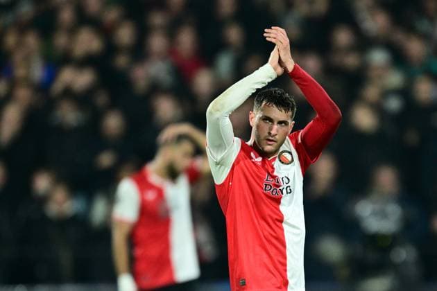 ROTTERDAM - Santiago Gimenez of Feyenoord during the UEFA Champions League group E match between Feyenoord and Lazio Roma at Feyenoord Stadion de Kuip on October 25, 2023 in Rotterdam, Netherlands. ANP OLAF KRAAK UEFA Champions League 2023 24 2023 2024 xVIxANPxSportx xxANPxIVx 482109080 originalFilename: 482109080.jpg