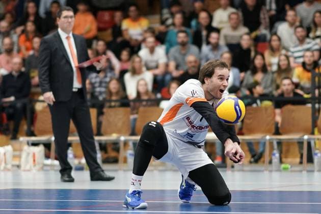 Volleyball, CEV Challenge Cup 25 10 2023, Volleyball, Centre Sportif Lorentzweiler, Bertrange, Luxembourg, CEV Challenge Cup, VC Lorentzweiler LUX Steaua Bucharest, Steaua Bukaresti RO vl Tomas Pavelka VC Lorentweiler 8
