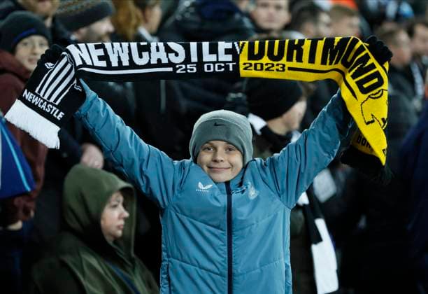Newcastle United FC v Borussia Dortmund: Group F - UEFA Champions League 2023 24 Newcastle United fan before the UEFA Champions League match between Newcastle United FC and Borussia Dortmund at St. James Park on October 25, 2023 in Newcastle Upon Tyne, England. Newcastle St. James Park England United Kingdom Copyright: xRichardxSellers Sportsphoto APLx 13958479