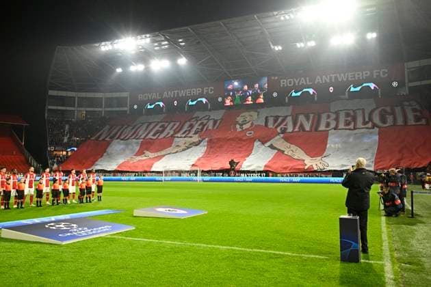 Royal Antwerp FC v FC Porto - UEFA Champions League DEURNE, BELGIUM - OCTOBER 25 : supporters Tifo during the UEFA Champions League group H match between Royal Antwerp FC and FC Porto on October 25, 2023 in Deurne, Belgium, 25 10 2023 Deurne Belgium  Copyright: xVincentxKalutx