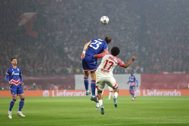 Champions League RB Leipzig vs Red Star Belgrade, 25 10 23 Milan Rodic 23, Red Star Belgrade vs Lois Openda 17, RB Leipzig football, UEFA Champions League, season 2023 2024 RB Leipzig vs Red Star Belgrade on 25 10 23 at Red Bull Arena, Leipzig Copyright: xBEAUTIFULxSPORTS JanxKaeferx