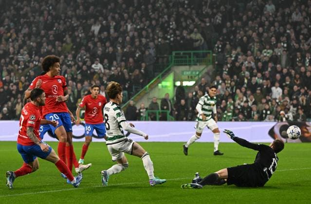 Glasgow, Scotland, 25th October 2023. Kyogo Furuhashi of Celtic scores the opening goal during the UEFA Champions League match at Celtic Park, Glasgow. Picture credit should read: Neil Hanna Sportimage EDITORIAL USE ONLY. No use with unauthorised audio, video, data, fixture lists, club league logos or live services. Online in-match use limited to 120 images, no video emulation. No use in betting, games or single club league player publications. SPI-2676-0007