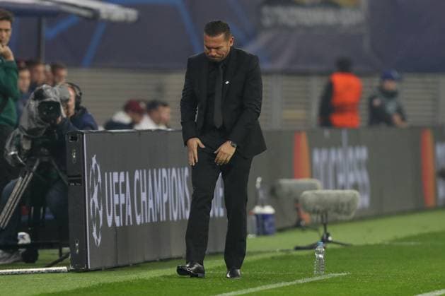 25 10 2023, xtgx, football, UEFA Champions League, RB Leipzig Red Star Belgrade emspor, v l Barak Bakhar Belgrade, coach disappointed, looks disappointed, dejected, disappointed DFL DFB REGULATES PROHIBIT ANY USE OF PHOTOGRAPHS AS IMAGE SEQUENCES AND OR QUASI VIDEO Leipzig