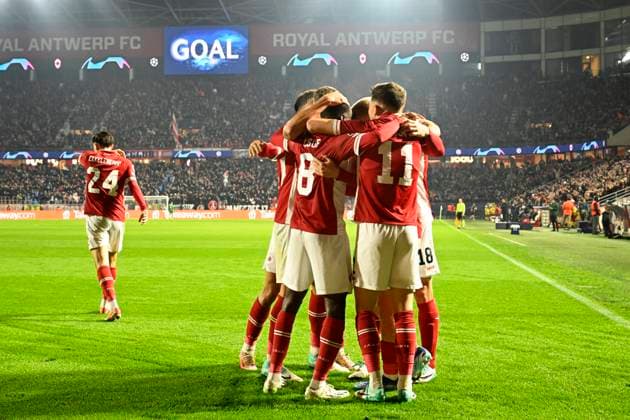 Royal Antwerp FC v FC Porto - UEFA Champions League DEURNE, BELGIUM - OCTOBER 25 : Abdullahi Alhassan Yusuf midfielder of Antwerp FC celebrates scoring a goal with teammates during the UEFA Champions League group H match between Royal Antwerp FC and FC Porto on October 25, 2023 in Deurne, Belgium, 25 10 2023 Deurne Belgium  Copyright: xVincentxKalutx