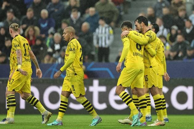 UEFA Champions League Newcastle United v Borussia Dortmund Felix Nmecha 8 of Borussia Dortmund celebrates his goal to make it 0-1 during the UEFA Champions League match Newcastle United vs Borussia Dortmund at St. James s Park, Newcastle, United Kingdom, 25th October 2023 (Photo by Mark Cosgrove News Images) Newcastle St. James s Park Tyne and Wear United Kingdom Copyright: xMarkxCosgrove NewsxImagesx