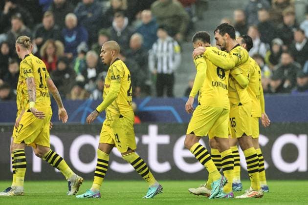 UEFA Champions League Newcastle United v Borussia Dortmund Felix Nmecha 8 of Borussia Dortmund celebrates his goal to make it 0-1 during the UEFA Champions League match Newcastle United vs Borussia Dortmund at St. James s Park, Newcastle, United Kingdom, 25th October 2023 (Photo by Mark Cosgrove News Images) Newcastle St. James s Park Tyne and Wear United Kingdom Copyright: xMarkxCosgrove NewsxImagesx
