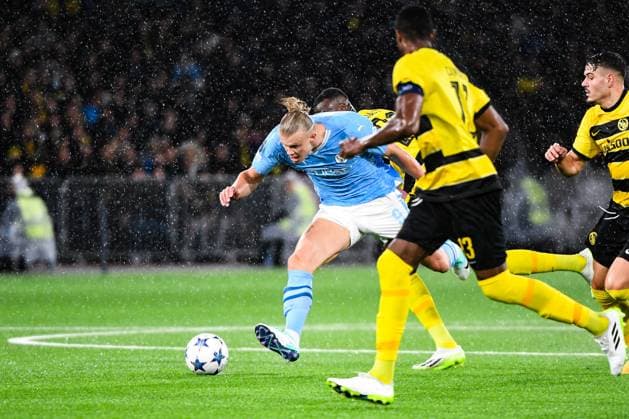 BERN, SWITZERLAND OCTOBER 25 Erling Haaland of Man City L in action during the UEFA Champions League Group Stage match between BSC Young Boys and Manchester City at Stadion Wankdorf on October 25, 2023 in Bern, Switzerland Bern Stadion Wankdorf Bern Switzerland Copyright: xJustPictures.ch ManuelxWinterbergerx jp-en-EuSpIm-MWI_9080 20231025