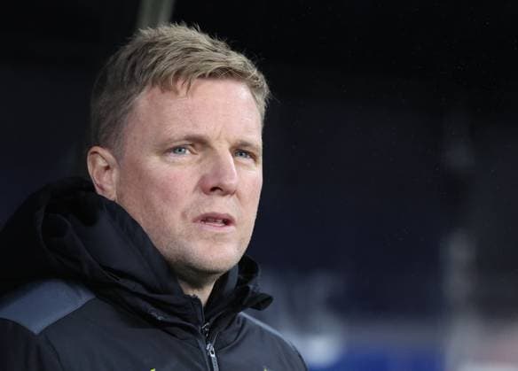 Newcastle Upon Tyne, England, 25th October 2023. Eddie Howe manager of Newcastle United during the UEFA Champions League match at St. James Park, Newcastle Upon Tyne. Picture credit should read: Nigel Roddis Sportimage EDITORIAL USE ONLY. No use with unauthorised audio, video, data, fixture lists, club league logos or live services. Online in-match use limited to 120 images, no video emulation. No use in betting, games or single club league player publications. SPI-2675-0012