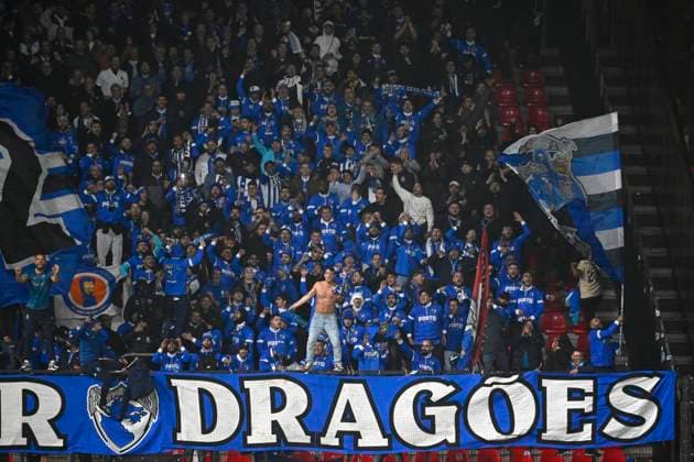 Royal Antwerp FC v FC Porto - UEFA Champions League DEURNE, BELGIUM - OCTOBER 25 : supporters and fans Porto during the UEFA Champions League group H match between Royal Antwerp FC and FC Porto on October 25, 2023 in Deurne, Belgium, 25 10 2023 Deurne Belgium  Copyright: xPeterxDexVoechtx