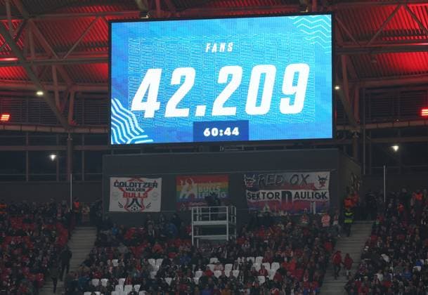 RB Leipzig Red Star Belgrade Champions League Leipzig, 25 10 2023, Red Bull Arena, Football , UEFA Champions League, Group G , Matchday 3, RB Leipzig vs Red Star Belgrade , In the picture The crowd of the match on the scoreboard , Photo intended for editorial use only , UEFA regulations prohibit any use of photographs as image sequences and or quasi video ,