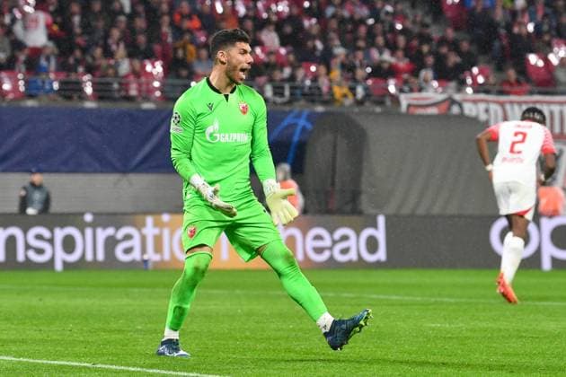 Football, Men, 2023 2024 season, UEFA Champions League Group G, Matchday 3 , RB Leipzig FK Red Star Belgrade, v l goalkeeper Omri Glazer FK Red Star Belgrade gestures, 25 10 2023, Copyright: xSebastianxRäppold MatthiasxKochx