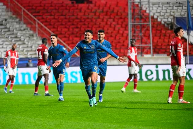 Royal Antwerp FC v FC Porto - UEFA Champions League DEURNE, BELGIUM - OCTOBER 25 : Evanilson forward of Porto celebrates scoring a goal during the UEFA Champions League group H match between Royal Antwerp FC and FC Porto on October 25, 2023 in Deurne, Belgium, 25 10 2023 Deurne Belgium  Copyright: xVincentxKalutx