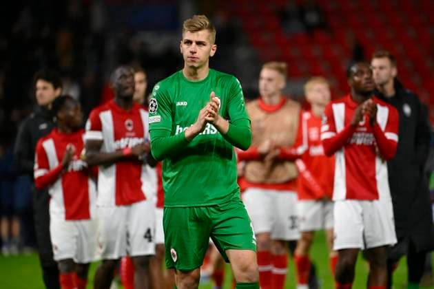 Royal Antwerp FC v FC Porto - UEFA Champions League DEURNE, BELGIUM - OCTOBER 25 : Butez Jean goalkeeper of Antwerp FC during the UEFA Champions League group H match between Royal Antwerp FC and FC Porto on October 25, 2023 in Deurne, Belgium, 25 10 2023 Deurne Belgium  Copyright: xPeterxDexVoechtx