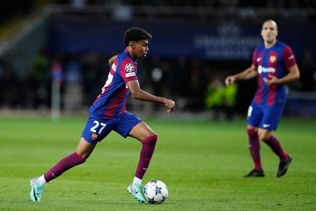 FC Barcelona, Barca v FC Shakhtar Donetsk: Group H - UEFA Champions League 2023 24 Lamine Yamal right winger of Barcelona and Spain .during the UEFA Champions League match between FC Barcelona and FC Shakhtar Donetsk at Estadi Olimpic Lluis Companys on October 25, 2023 in Barcelona, Spain. Barcelona Spain  Copyright: xJosexBretonx originalFilename:breton-fcbarcel231025_nplMa.jpg