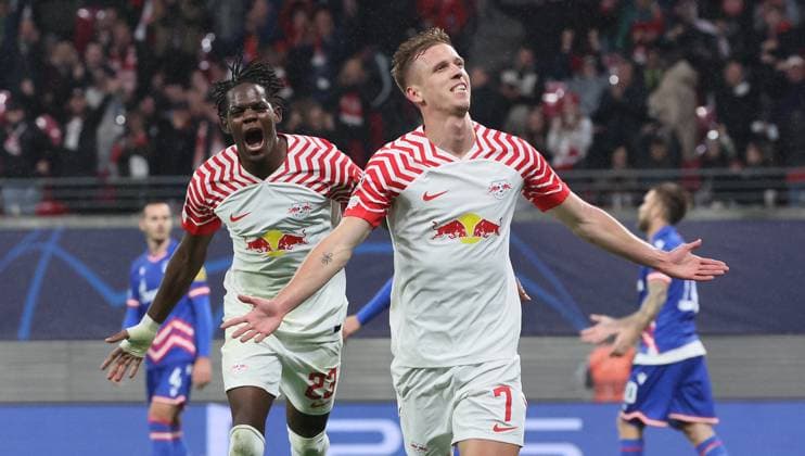 RB Leipzig Red Star Belgrade Champions League Leipzig, 25 10 2023, Red Bull Arena, Champions League, Group G, Matchday 3 , RB LEIPZIG vs RED STAR BELGRAD , goal for RB Leipzig to 3 1 In the picture Castello Lukeba 23, RB Leipzig and scorer Dani Olmo 7, RB Leipzig , goal celebration , Picture Point