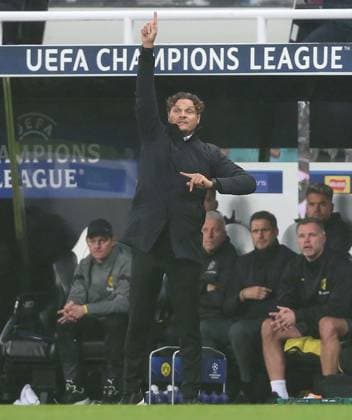 . - Newcastle United v Borussia Dortmund, UEFA Champions League, Group F, St James™s Park Stadium, Newcastle, UK. - 25th October 2023. Edin Terzic Manager of Borussia Dortmund. - Newcastle United v Borussia Dortmund, UEFA Champions League, Group F, St James™s Park Stadium, Newcastle, UK. - 25th October 2023. Newcastle St James™s Park Stadium UK Copyright: xDanxWeirx CP_Newcastle_United_Dortmund_102
