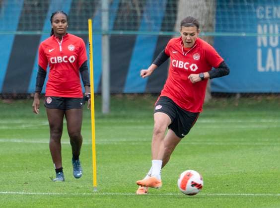 October 26, 2023, Montreal, PQ, Canada: CanadaöÄÃ s national womenöÄÃ s soccer team captain Christine Sinclair, right, does a drill during the teamöÄÃ s practice Thursday, October 26, 2023 in Montreal. Canada News - October 26, 2023  - ZUMAc35_ 20231026_zaf_c35_016 Copyright: xRyanxRemiorzx