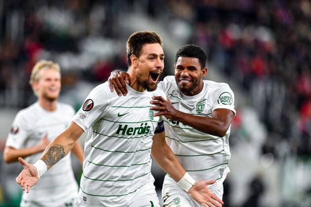 SOSNOWIEC, POLAND - OCTOBER 26: Sebastian Coates of Sporting CP celebrates after scoring goal during UEFA Europa League Matchday 3 group stage match between Rakow Czestochowa and Sporting CP at Zaglebiowski Park Sportowy on October 26, 2023 in Sosnowiec, Rakow Czestochowa v Sporting CP Copyright: xMateuszxSobczakx