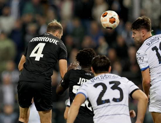 SOCCER - UEFA EL, Sturm vs Atalanta GRAZ,AUSTRIA,26.OCT.23 - SOCCER - UEFA Europa League, SK Sturm Graz vs Atalanta Bergamo Calcio. Image shows Jon Gorenc Stankovic (Sturm) and Berat Djimitri (Atalanta).  GEPAxpictures xHansxOberlaender