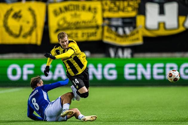 231026 Fredrik Gulbrandsen of Molde and Simon Gustafson of Häcken during the UEFA Europa League football match between Molde and Häcken on October 26, 2023 in Molde Photo Marius Simensen BILDBYRAN Cop 238 bbeng football fotball fotboll fotboll häcken molde uefa uefa europa league  Copyright: MARIUSxSIMENSEN BB231026BB674