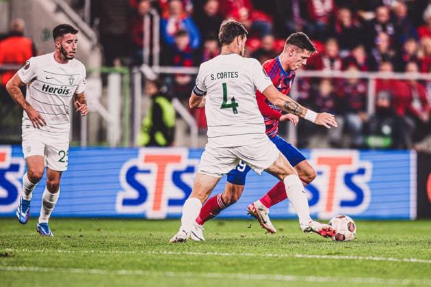 SOSNOWIEC 26.10.2023 MECZ 3. KOLEJKA GRUPA D LIGA EUROPY SEZON 2023 24: RAKOW CZESTOCHOWA -SPORTING CP UEFA EUROPA LEAGUE GROUP D MATCH: ANTE CRNAC FOT. JAKUB ZIEMIANIN 400mm.pl NEWSPIX.PL --- Newspix.pl POLAND OUT!  20231026_IMG_1192