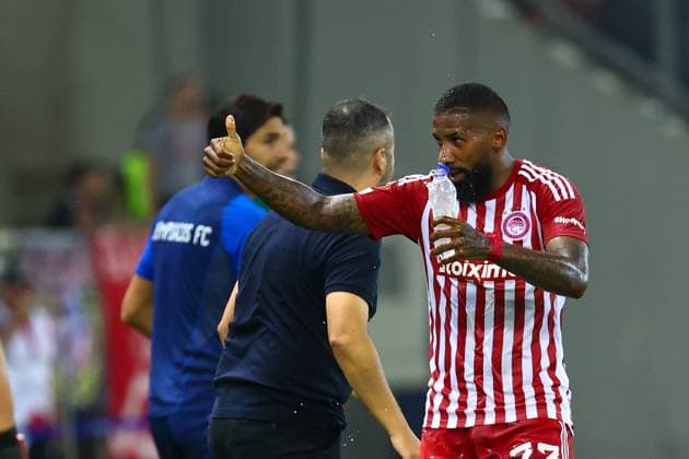 Olympiacos F.C. v West Ham United UEFA Europa League Rodinei of Olympiacos F.C. celebrates during the UEFA Europa League Group A match at Karaiskakis Stadium, Piraeus Copyright: xYannisxHalasx FIL-19159-0068 UK Newspapers OUT