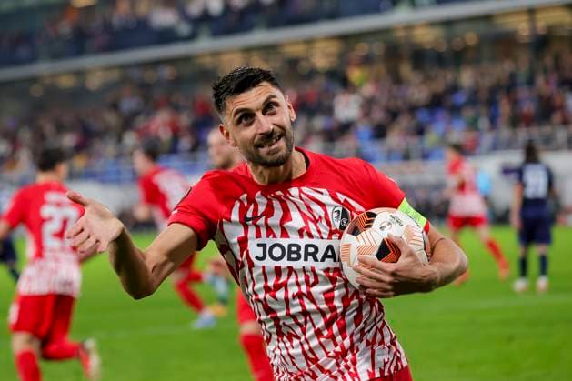 Serbia, Backa Topola, 26 10 2023, , TSC Backa Topola SC Freiburg UEFA Europa League 2023 2024 Group A, Vincenzo Grifo SC Freiburg celebrates after scoring his team s first goal Backa Topola  eu-images-084