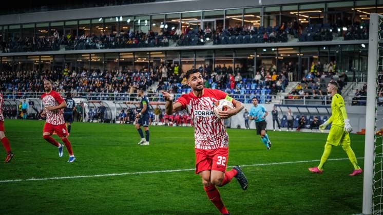 Goal by Vincenzo Grifo 32 SC Freiburg 26 10 2023 Backa Topola, Serbia FK TSC Backa Topola vs SC Freiburg UEFA EUROPA LEAGUE 2023 2024 TSC Arena Backa Topolya, Soccer, Men