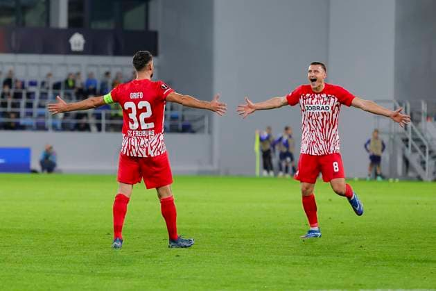 Serbia, Backa Topola, 26 10 2023, , TSC Backa Topola SC Freiburg UEFA Europa League 2023 2024 Group A, Vincenzo Grifo SC Freiburg celebrates after scoring his team s second goal with teammates Backa Topola  eu-images-084