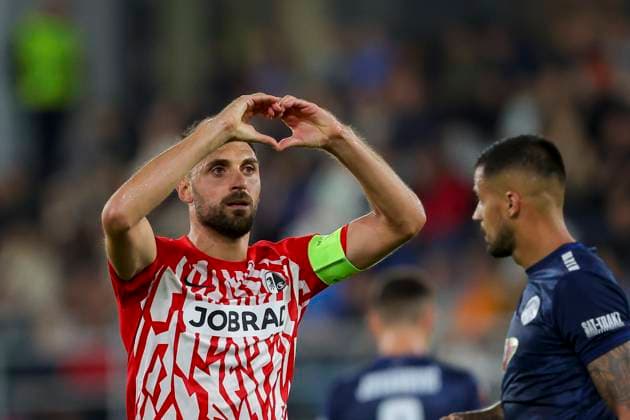 Serbia, Backa Topola, 26 10 2023, , TSC Backa Topola SC Freiburg UEFA Europa League 2023 2024 Group A, Vincenzo Grifo SC Freiburg celebrates after scoring his team s second goal Backa Topola  eu-images-084
