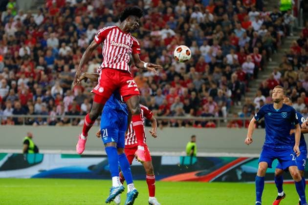 Olympiacos F.C. v West Ham United UEFA Europa League Jackson Porozo of Olympiacos F.C. heads the ball during the UEFA Europa League Group A match at Karaiskakis Stadium, Piraeus Copyright: xYannisxHalasx FIL-19159-0074 UK Newspapers OUT