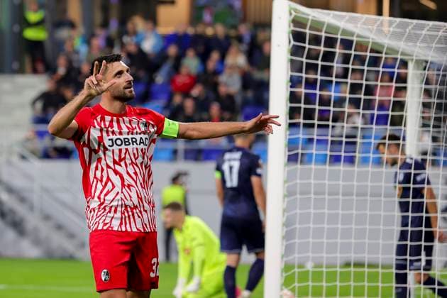 Serbia, Backa Topola, 26 10 2023, , TSC Backa Topola SC Freiburg UEFA Europa League 2023 2024 Group A, Vincenzo Grifo SC Freiburg celebrates after scoring his team s third goal Backa Topola  eu-images-084