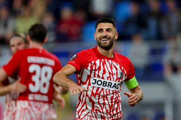 Serbia, Backa Topola, 26 10 2023, , TSC Backa Topola SC Freiburg UEFA Europa League 2023 2024 Group A, Vincenzo Grifo SC Freiburg celebrates after scoring his team s third goal Backa Topola  eu-images-084
