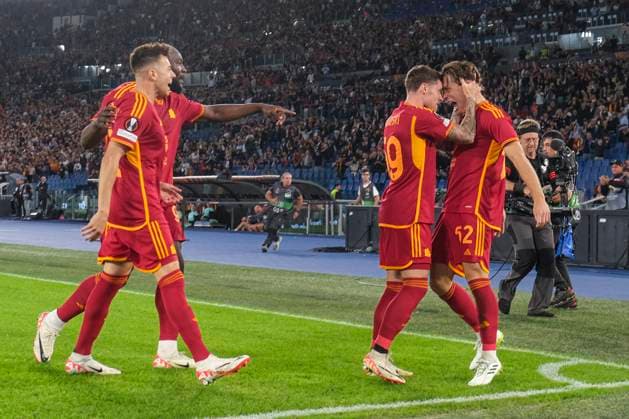 UEFA Europa League Group G AS Roma vs Sportovni Klub Slavia Praha Roma™s Italian midfielder Edoardo Bove celebrates after scoring a goal during UEFA Europa League Group G match between AS Roma and Sportovni Klub Slavia Praha at Olimpico stadium on October 26, 2023 in Rome, Italy. DSCF7489 Copyright: xAntonioxBalascox