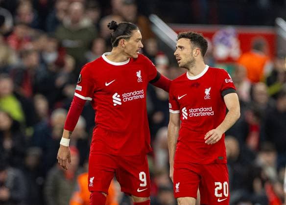 Football - UEFA Europa League - Group E - Liverpool FC v Toulouse FC LIVERPOOL, ENGLAND - Thursday, October 26, 2023: Liverpool s Diogo Jota (R) celebrates with team-mate Darwin Nunez after scoring the first goal during the UEFA Europa League Group E matchday 3 game between Liverpool FC and Toulouse FC at Anfield. (Photo by David Rawcliffe Propaganda) LIVERPOOL Anfield MERSEYSIDE ENGLAND  Copyright: xDavidxRawcliffex P2023-10-26-Liverpool_Toulouse-24