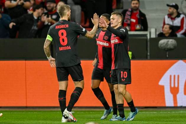 Florian Wirtz 10, Bayer Leverkusen celebrates after scoring 1 0 with the team 26 10 2023 Football Europa League, Bayer 04 Leverkusen vs Qarabag Agdam , BayArena, Leverkusen, NRW Germany Copyright: xpepphotox xHorstxMauelshagenx pep00321, pep_20231026_hm