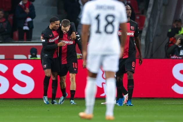26 10 2023, football, 2023 2024 season, UEFA Europa League, group stage, matchday 3, Bayer 04 Leverkusen Qarabag Agdam, v l Amine Adli Bayer 04 Leverkusen , Florian Wirtz Bayer 04 Leverkusen celebrate the goal to 1 0, Leverkusen BayArena NRW Germany xRHR PHOTO DEx Copyright: DennisxEwert RHR-FOTOx RHR-FOTO DE
