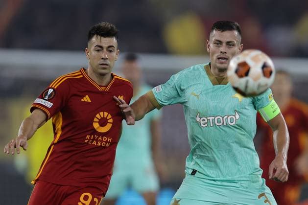 UEFA Europa League Group G AS Roma vs Sportovni Klub Slavia Praha Roma™s Italian forward Stephan El Shaarawy and Slavia Prague s Czech midfielder Tomas Holes looks during UEFA Europa League Group G football match between AS Roma and Sportovni Klub Slavia Praha at Olimpico stadium on October 26, 2023 in Rome, Italy. ABPH7673 Copyright: xAntonioxBalascox