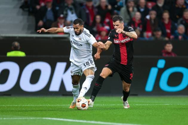 26 10 2023, Football, 2023 2024 season, UEFA Europa League, Group stage, Matchday 3, Bayer 04 Leverkusen Qarabag Agdam, v l Juninho Qarabag Agdam , Granit Xhaka Bayer 04 Leverkusen , Leverkusen BayArena NRW Germany xRHR PHOTO ENx Copyright: DennisxEwert RHR-FOTOx RHR-FOTO DE