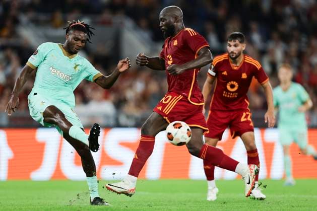 UEFA Europa League Group G AS Roma vs Sportovni Klub Slavia Praha Slavia Prague s Nigerian defender Igoh Ogbu challenges for the ball with Roma™s Belgian forward Romelu Lukaku during UEFA Europa League Group G football match between AS Roma and Sportovni Klub Slavia Praha at Olimpico stadium on October 26, 2023 in Rome, Italy. ABPH8308_1 Copyright: xAntonioxBalascox