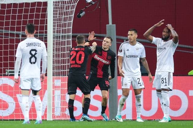 26 10 2023, football, 2023 2024 season, UEFA Europa League, group stage, matchday 3, Bayer 04 Leverkusen Qarabag Agdam, v l Alejandro Grimaldo Bayer 04 Leverkusen , Florian Wirtz Bayer 04 Leverkusen celebrate the goal to 2 1, Leverkusen BayArena NRW Germany xRHR PHOTO DEx Copyright: DennisxEwert RHR-FOTOx RHR-FOTO DE